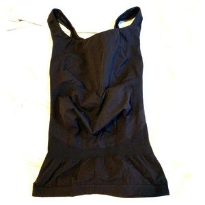 Blanqi maternity tank